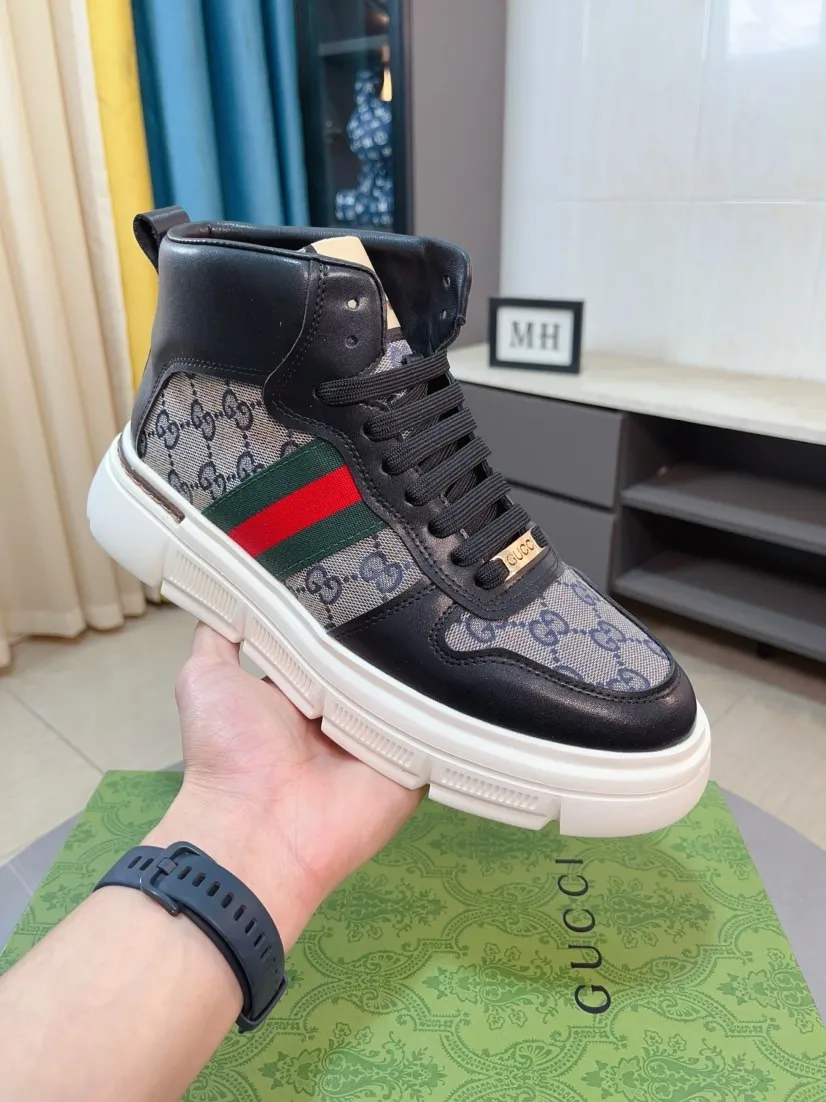 Men's shoes 💰440🌹🌹GUCCI [Gucci] New high-top men's shoes, a high-end brand, the latest fashionable casual men's shoes, trendy and versatile, relaxed and sporty style, uppers imported from Italy, first-layer cowhide, genuine leather lining, and ultra-fine workmanship. Original personalized fashionable rubber wear-resistant outsole, light and comfortable on the foot, size 38-44